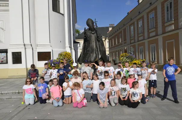 Pielgrzymka szkoły prywatnej — zdjęcie 15