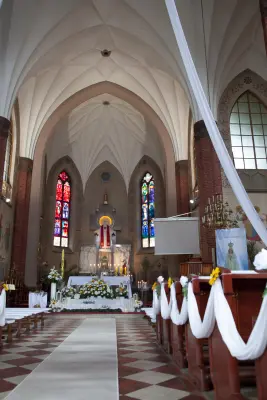 Pierwsza Komunia szkoły prywatnej — zdjęcie 13