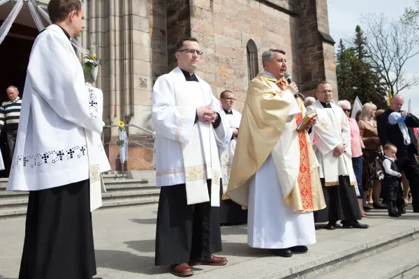 Pierwsza Komunia szkoły prywatnej — zdjęcie 20