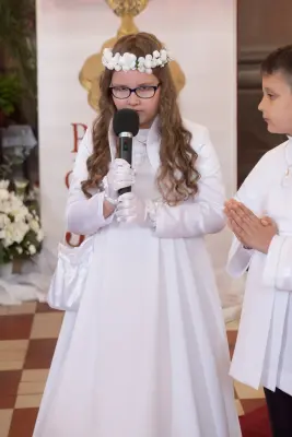 Pierwsza Komunia szkoły prywatnej — zdjęcie 60