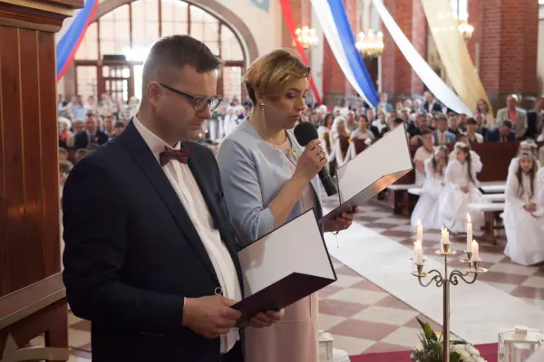 Pierwsza Komunia szkoły prywatnej — zdjęcie 66